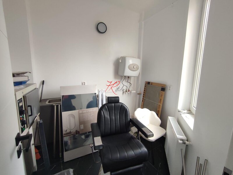 Piata Dorobanti, ideal investitie, vanzare garsoniera total renovata, in bloc mic,